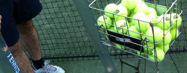 Ya puede apuntarse para la temporada 2011/2012. Las clases empezarán en septiembre. El precio de las clases tanto de tenis como de padel aparece a continuación. Es el precio por...